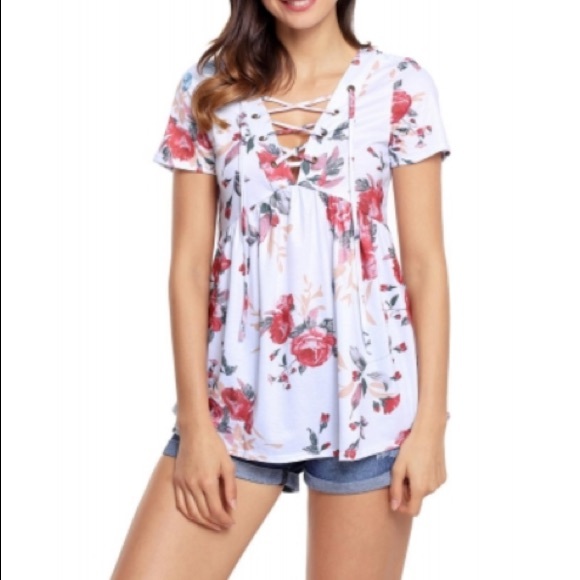Tops - NWT White Floral Lace Up V Neck Top